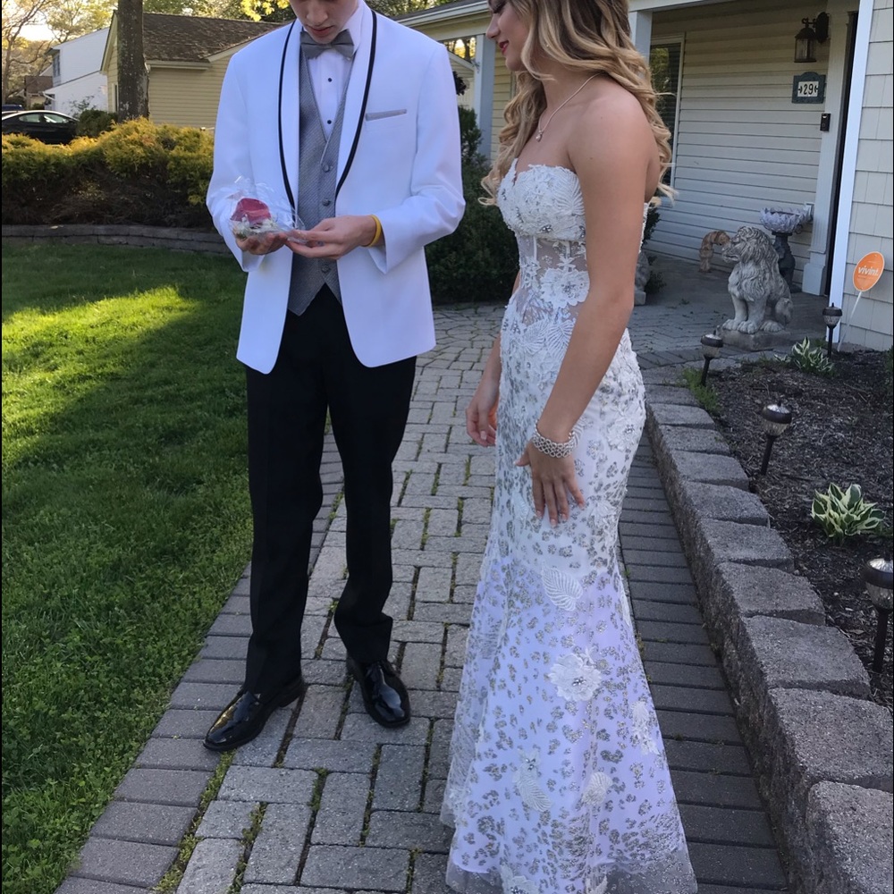 JOVANI PROM GOWN - Picture 6 of 8